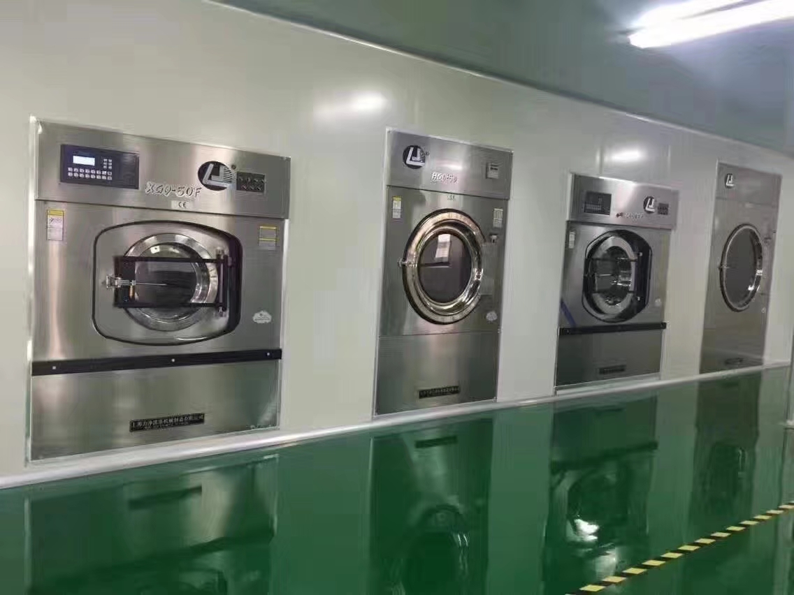 大型洗衣機設備